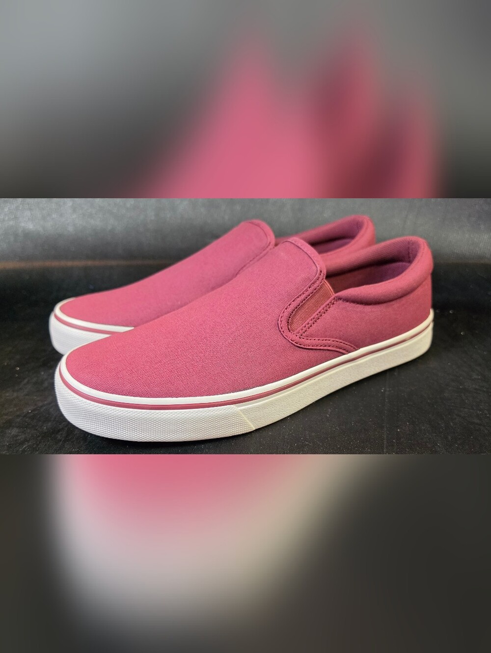 No Boundaries Clinton Mens 8 Maroon Slip On Sneakers Memory Foam Shoes New